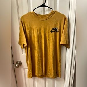 tan/brown nike SB t-shirt with front logo